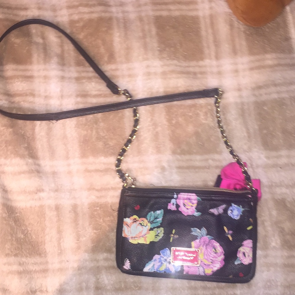 Betsey Johnson New York Cross Body Bag